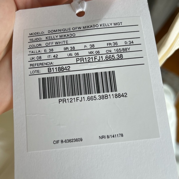 Pronovias Dominique Wedding Gown NEW w/Tags - Picture 2 of 5